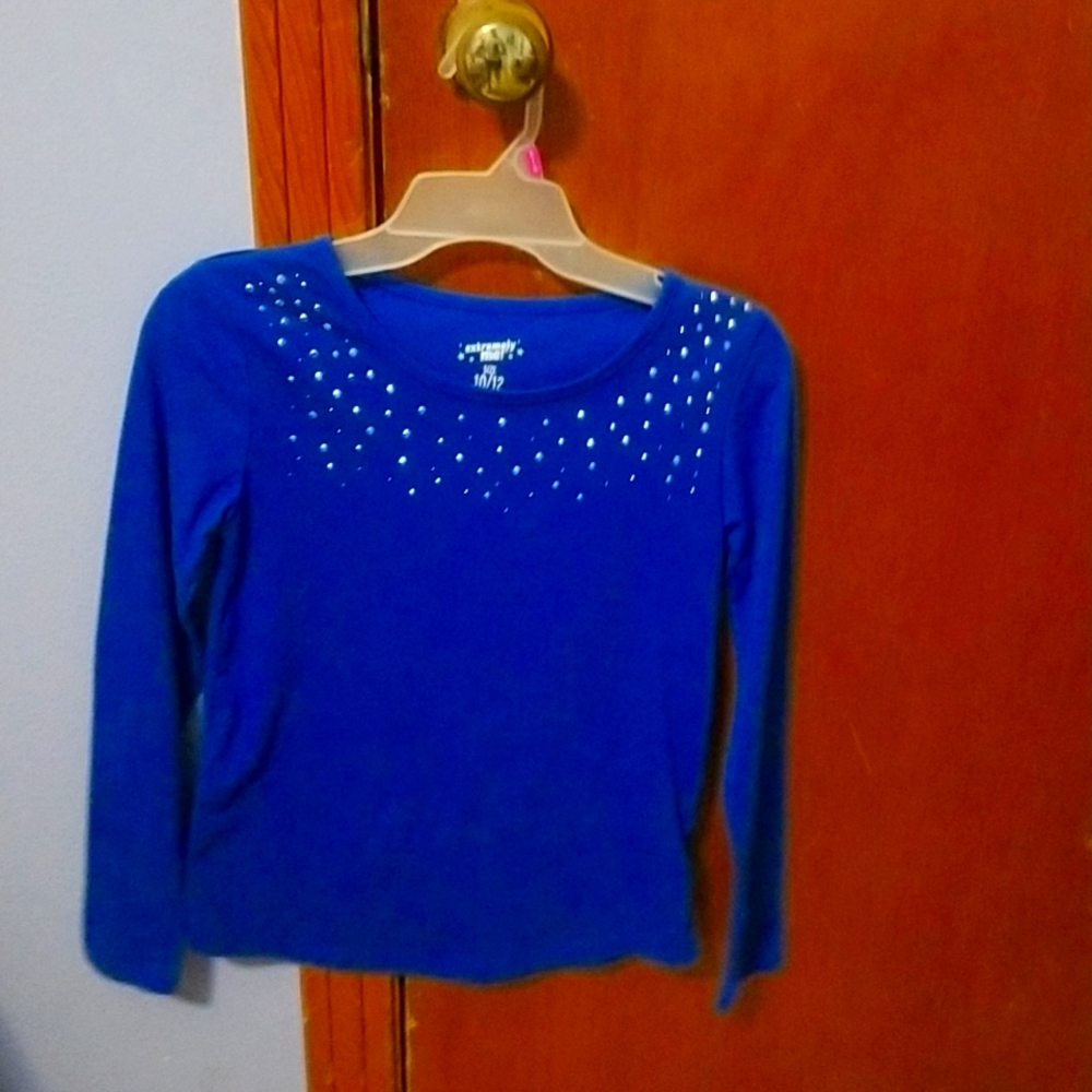 Royal blue long sleeves shirt with diamonds